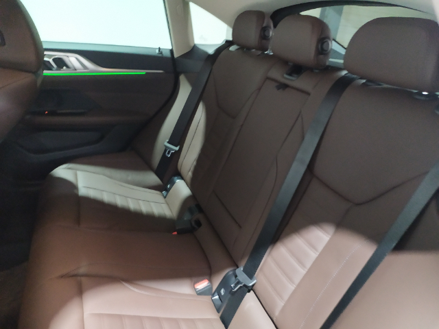 BMW i4 eDrive35 color Negro. Año 2025. 210KW(286CV). Eléctrico. En concesionario Hispamovil Elche de Alicante