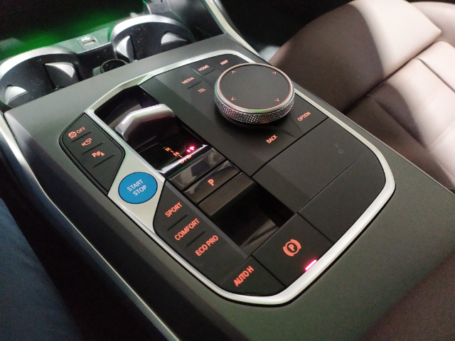 BMW i4 eDrive35 color Negro. Año 2025. 210KW(286CV). Eléctrico. En concesionario Hispamovil Elche de Alicante
