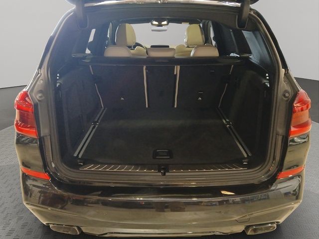 BMW X3 M40i color Negro. Año 2018. 265KW(360CV). Gasolina. En concesionario GANDIA Automoviles Fersan, S.A. de Valencia