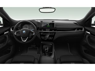 Fotos de BMW X2 sDrive18d color Blanco. Año 2021. 110KW(150CV). Gasolina. En concesionario Ceres Motor S.L. de Cáceres