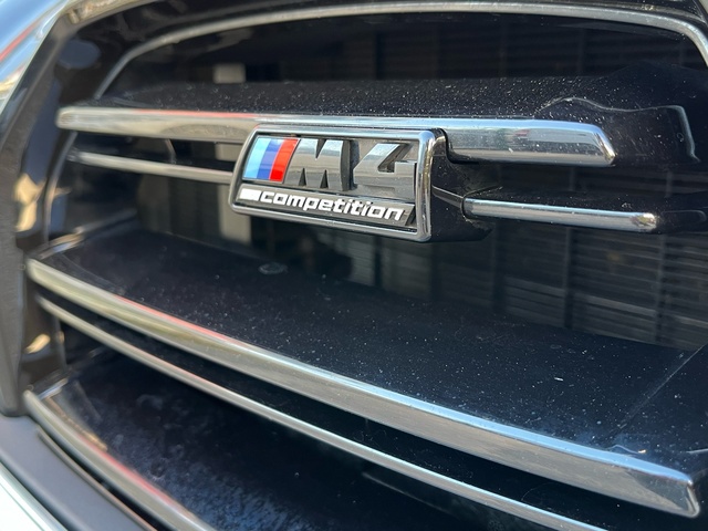 BMW M M4 Coupe color Negro. Año 2023. 375KW(510CV). Gasolina. En concesionario Celtamotor Vigo de Pontevedra