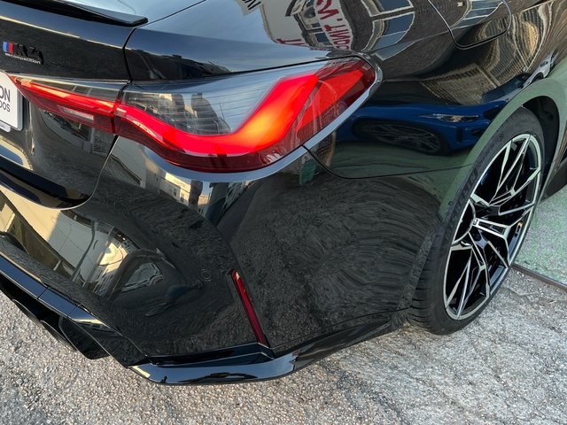 BMW M M4 Coupe color Negro. Año 2023. 375KW(510CV). Gasolina. En concesionario Celtamotor Vigo de Pontevedra