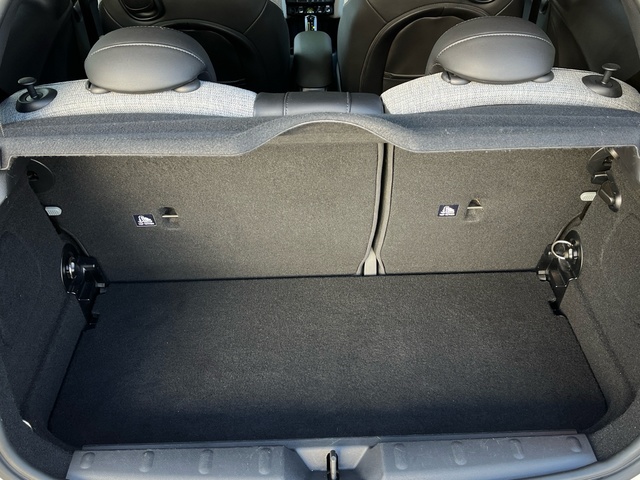 fotoG 23 del MINI MINI 3 Puertas Cooper SE 135 kW (184 CV) 184cv Eléctrico del 2021 en Pontevedra