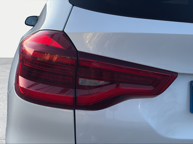 BMW X3 xDrive20d color Blanco. Año 2018. 140KW(190CV). Diésel. En concesionario Carteya Motor | Campo de Gibraltar de Cádiz