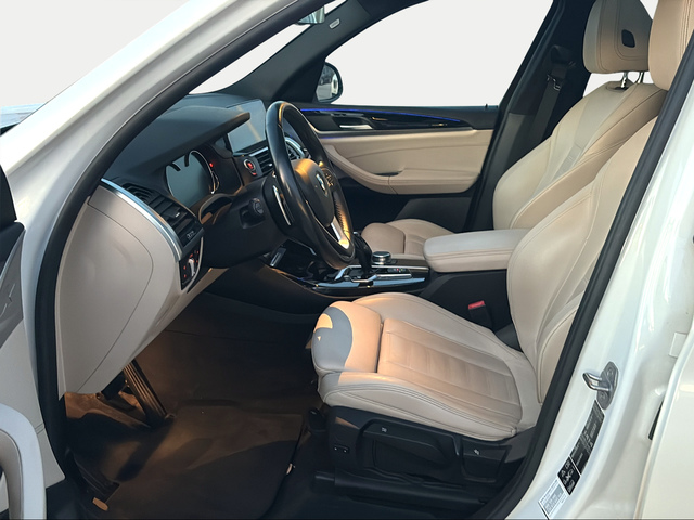 BMW X3 xDrive20d color Blanco. Año 2018. 140KW(190CV). Diésel. En concesionario Carteya Motor | Campo de Gibraltar de Cádiz