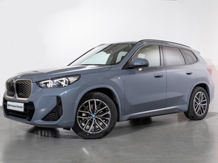 Fotos de BMW iX1 eDrive20 color Gris. Año 2025. 150KW(204CV). Eléctrico. En concesionario Oliva Motor Girona de Girona