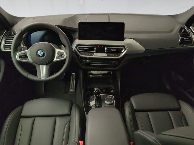 BMW X4 xDrive20d color Negro. Año 2024. 140KW(190CV). Diésel. En concesionario Automotor Premium Viso - Málaga de Málaga
