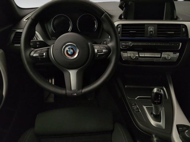 BMW Serie 1 118i color Blanco. Año 2019. 100KW(136CV). Gasolina. En concesionario Automotor Premium Viso - Málaga de Málaga