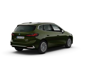 Fotos de BMW Serie 2 225e Active Tourer color Verde. Año 2024. 180KW(245CV). Híbrido Electro/Gasolina. En concesionario Movilnorte Las Rozas de Madrid