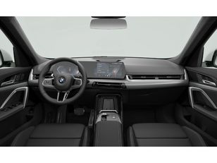 Fotos de BMW X1 sDrive20d color Blanco. Año 2024. 120KW(163CV). Diésel. En concesionario Caetano Cuzco, Salvatierra de Madrid