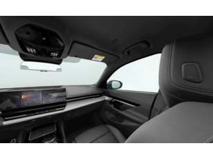 Fotos de BMW Série 5 530e Berlina color Negro. Año 2024. 220KW(299CV). Elétrico / Gasolina Híbrido. En concesionario MCoutinho - Viseu de Viseu