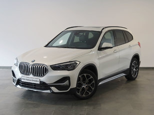 Fotos de BMW X1 sDrive18d color Blanco. Año 2021. 110KW(150CV). Diésel. En concesionario Autogal de Ourense