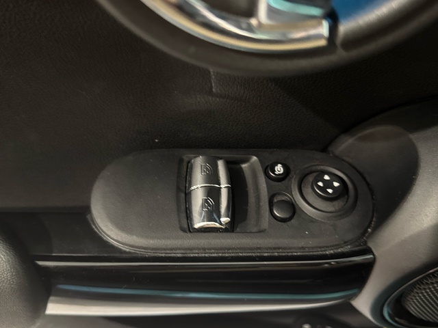 fotoG 23 del MINI MINI 3 Puertas Cooper S 131 kW (178 CV) 178cv Gasolina del 2021 en Burgos