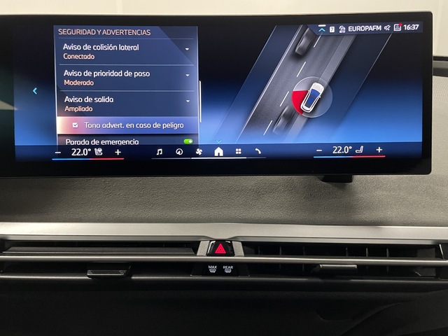 BMW iX xDrive45 color Gris. Año 2025. 300KW(408CV). Eléctrico. En concesionario Maberauto de Castellón