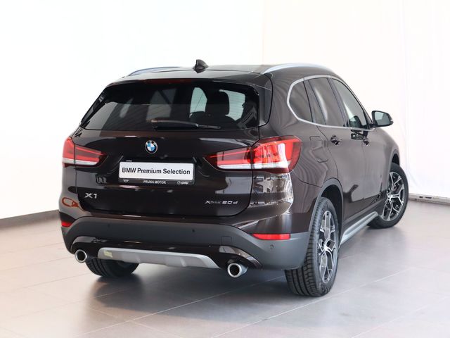 BMW X1 xDrive20d color Marrón. Año 2022. 140KW(190CV). Diésel. En concesionario Pruna Motor de Barcelona