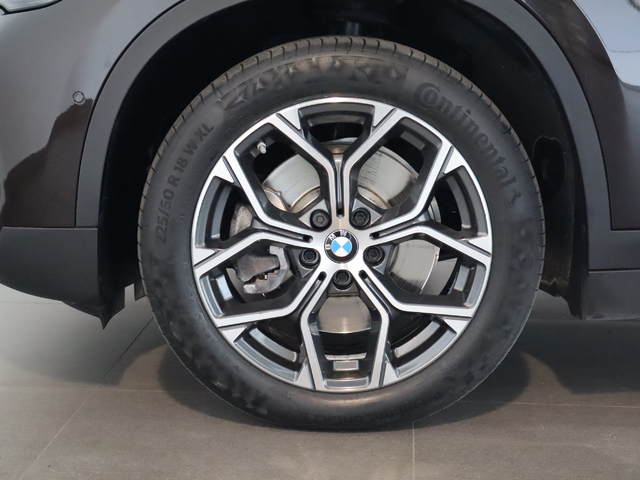 BMW X1 xDrive20d color Marrón. Año 2022. 140KW(190CV). Diésel. En concesionario Pruna Motor de Barcelona