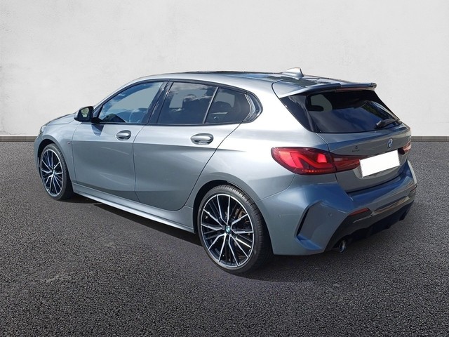 BMW Serie 1 118i color Gris. Año 2023. 103KW(140CV). Gasolina. En concesionario Marmotor de Las Palmas