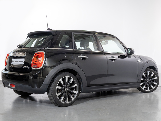 fotoG 3 del MINI MINI 5 Puertas Cooper D 85 kW (116 CV) 116cv Diésel del 2015 en Girona