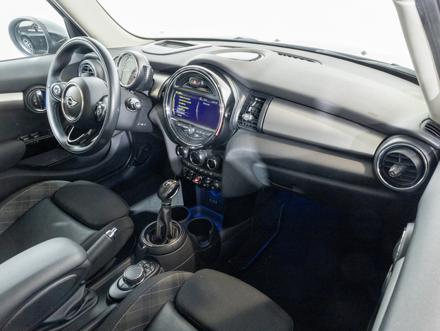 fotoG 7 del MINI MINI 5 Puertas Cooper D 85 kW (116 CV) 116cv Diésel del 2015 en Girona