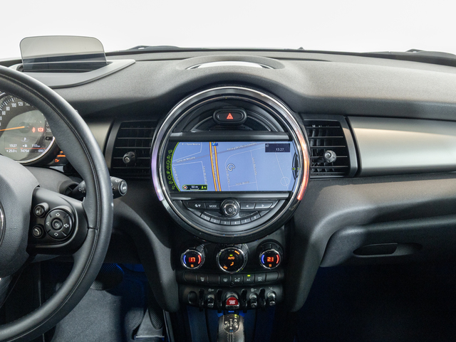 fotoG 15 del MINI MINI 5 Puertas Cooper D 85 kW (116 CV) 116cv Diésel del 2015 en Girona