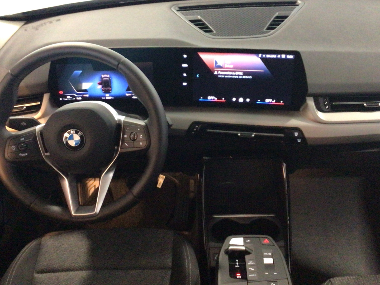 BMW X1 sDrive20d color Negro. Año 2025. 120KW(163CV). Diésel. En concesionario BYmyCAR Madrid - Alcalá de Madrid