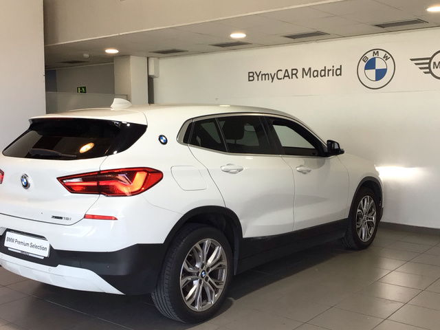 BMW X2 sDrive18i color Blanco. Año 2020. 103KW(140CV). Gasolina. En concesionario BYmyCAR Madrid - Alcalá de Madrid