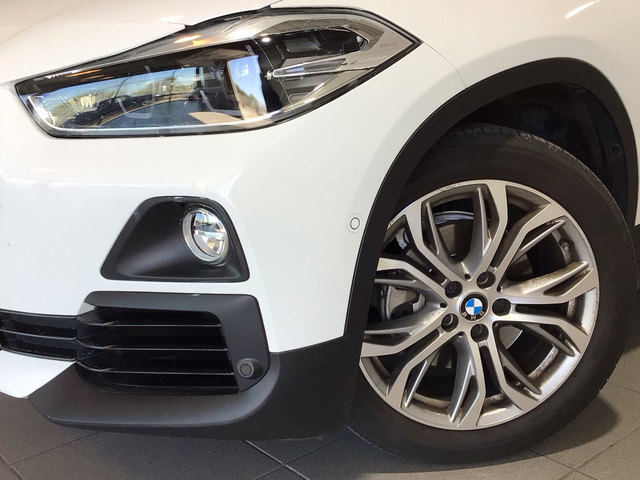 BMW X2 sDrive18i color Blanco. Año 2020. 103KW(140CV). Gasolina. En concesionario BYmyCAR Madrid - Alcalá de Madrid