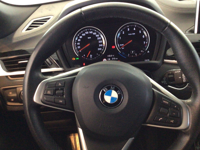 BMW X2 sDrive18i color Blanco. Año 2020. 103KW(140CV). Gasolina. En concesionario BYmyCAR Madrid - Alcalá de Madrid