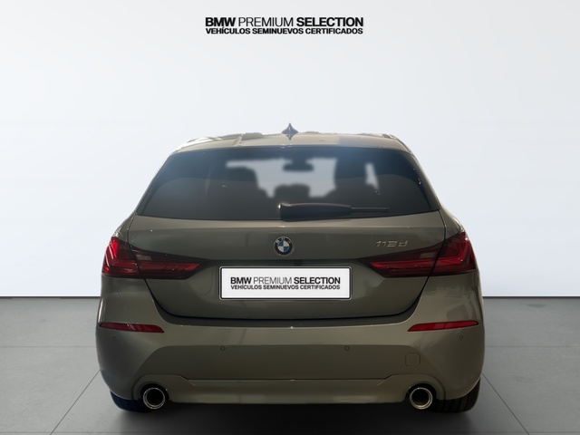 BMW Serie 1 118i color Gris. Año 2024. 103KW(140CV). Gasolina. En concesionario Automotor Premium Velázquez - Málaga de Málaga
