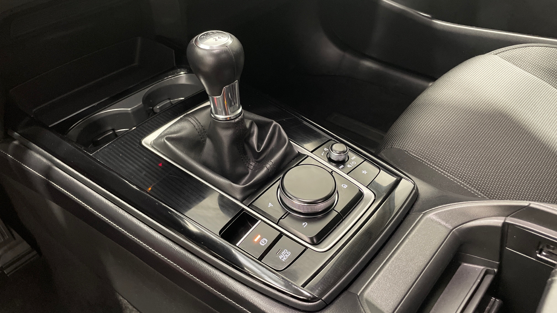 Mazda CX-30 e-SKY G MHEV en Barcelona