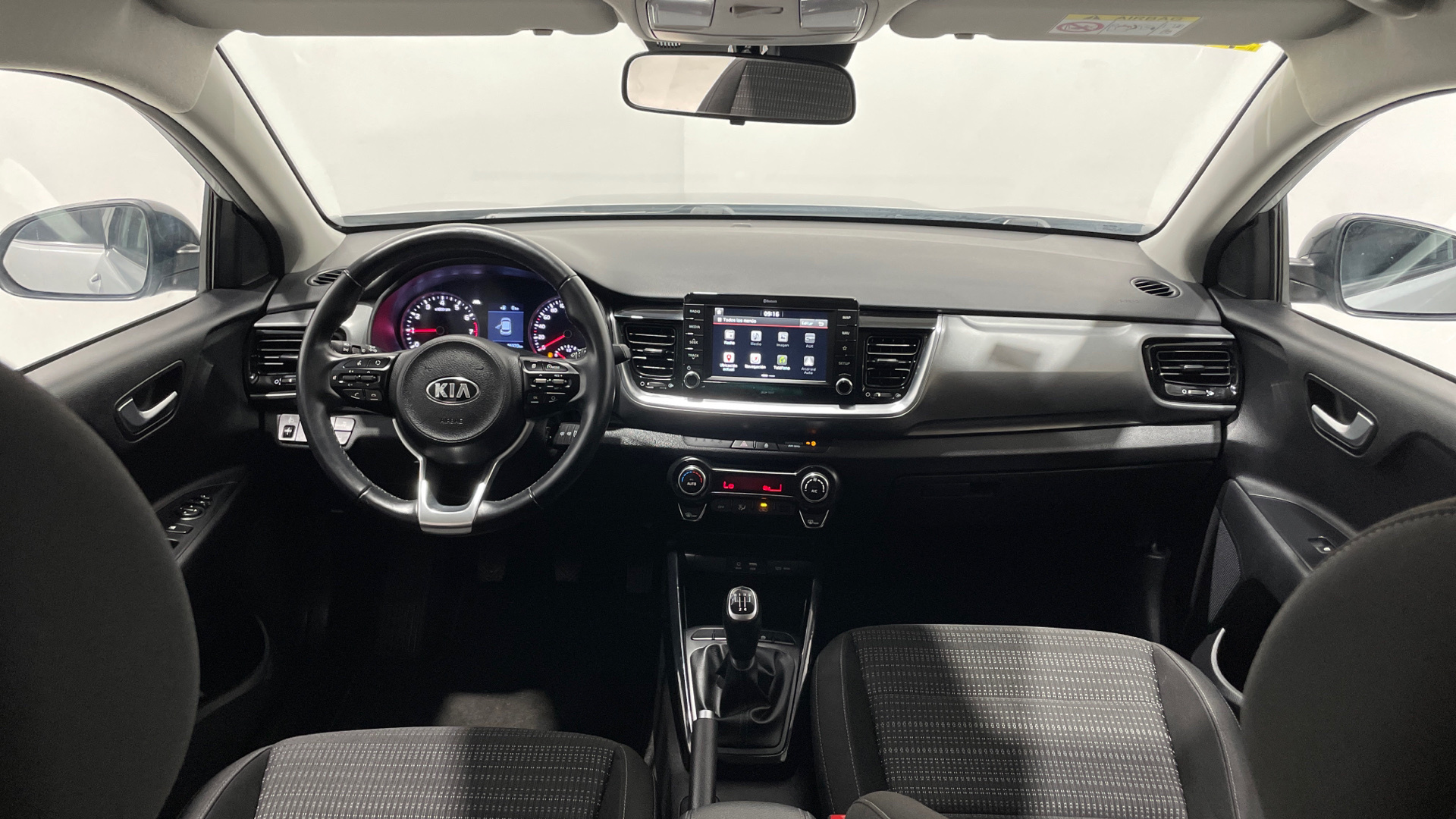 Kia Stonic 1.0 T-GDi - 8