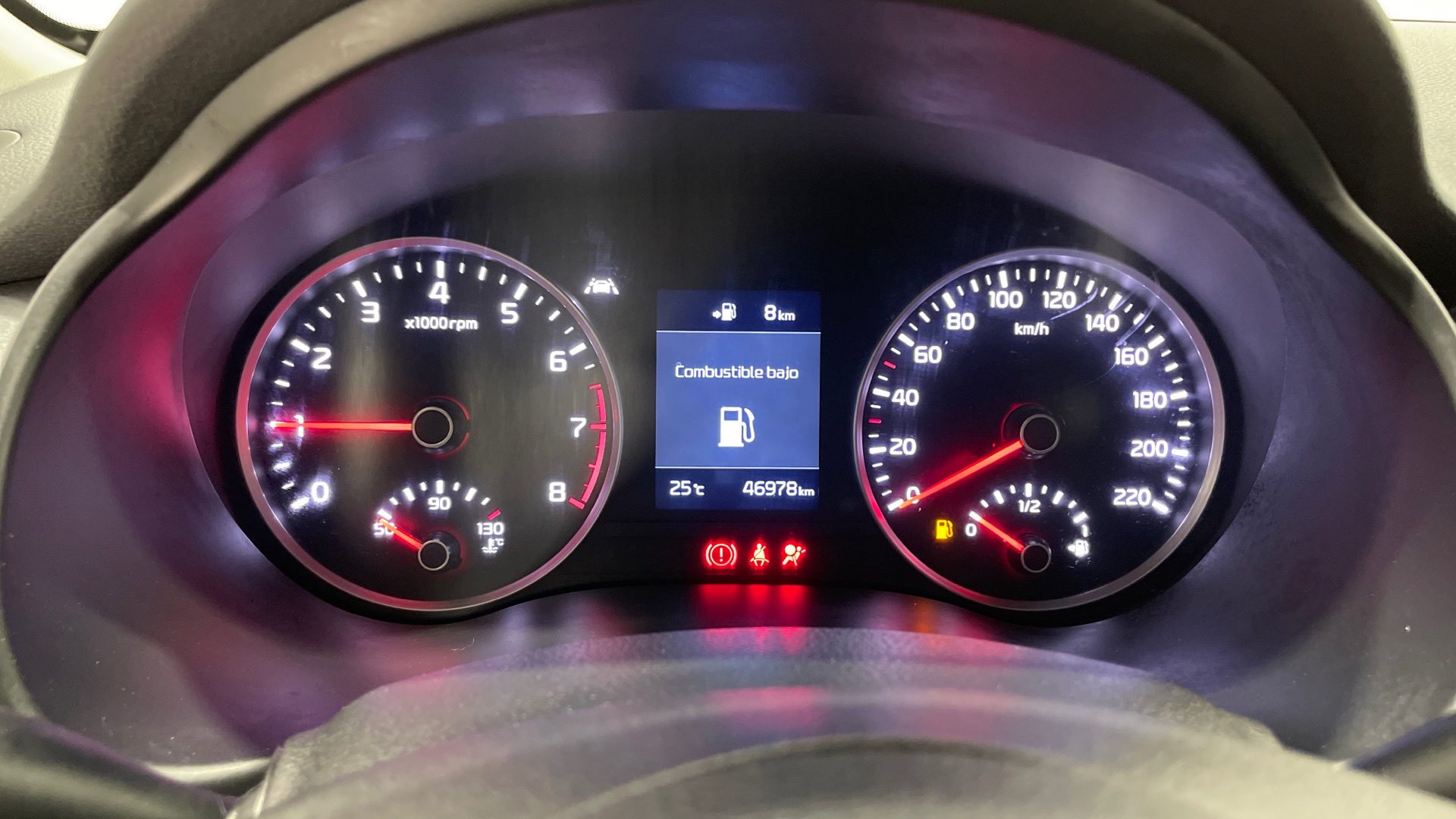 Kia Stonic 1.0 T-GDi - 10