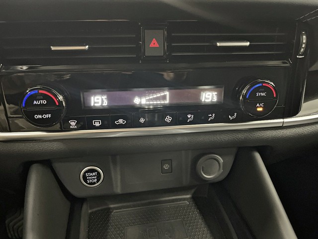 Nissan Qashqai DIG-T 140 mHEV Acenta 4x2 103 kW (140 CV)