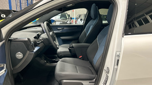 Volvo EX30 Single Motor Extended Range Ultra Auto 200 kW (272 CV) - 8 Volvo EX30 Ultra Ocasión 200 KW (272CV) - 8