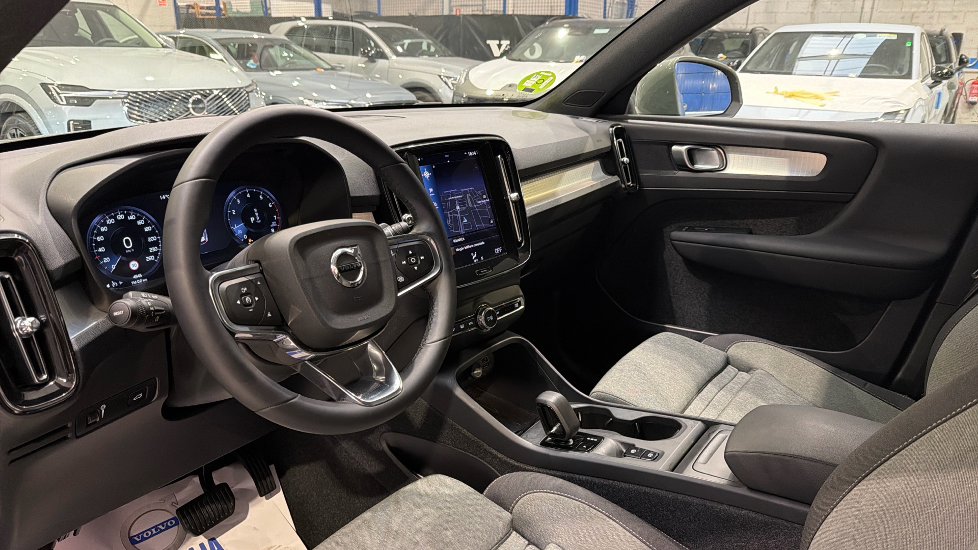 Volvo XC40 segunda mano 82867816 - 4 Volvo XC40 segunda mano 82867816 - 4