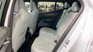 Volvo EX30 Single Motor Extended Range Ultra Auto 200 kW (272 CV) - 9 Volvo EX30 Ultra Ocasión 200 KW (272CV) - 9