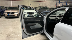 Volvo EX30 Single Motor Extended Range Ultra Auto 200 kW (272 CV) - 40 Volvo EX30 Ultra Ocasión 200 KW (272CV) - 40