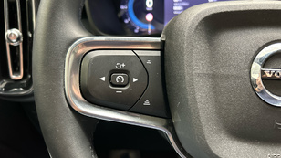 Volvo XC40 B3 G Plus Dark Auto 120 kW (163 CV) - 17 Volvo XC40 B3 G Ocasión 120 KW (163CV) - 17