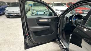 Volvo XC40 B3 G Plus Dark Auto 120 kW (163 CV) - 38 Volvo XC40 B3 G Ocasión 120 KW (163CV) - 38