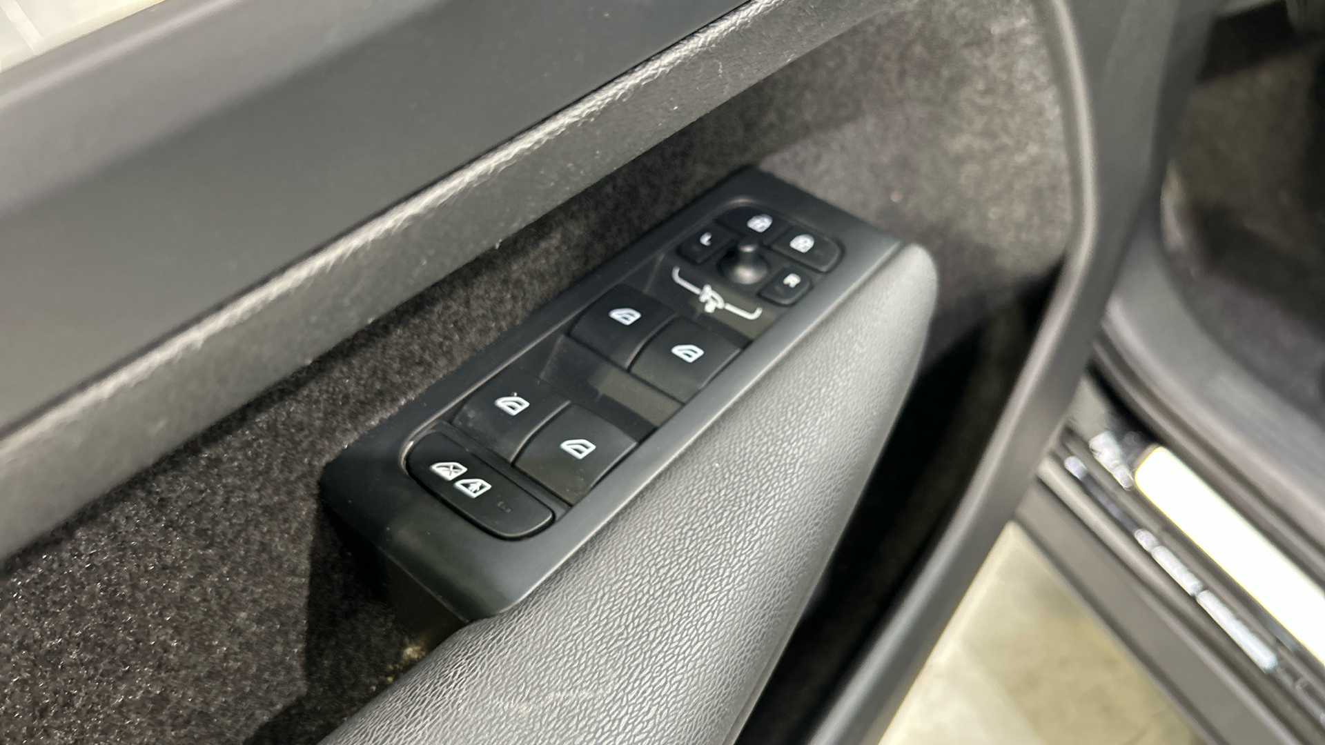 Volvo XC40 segunda mano 82867846 - 21