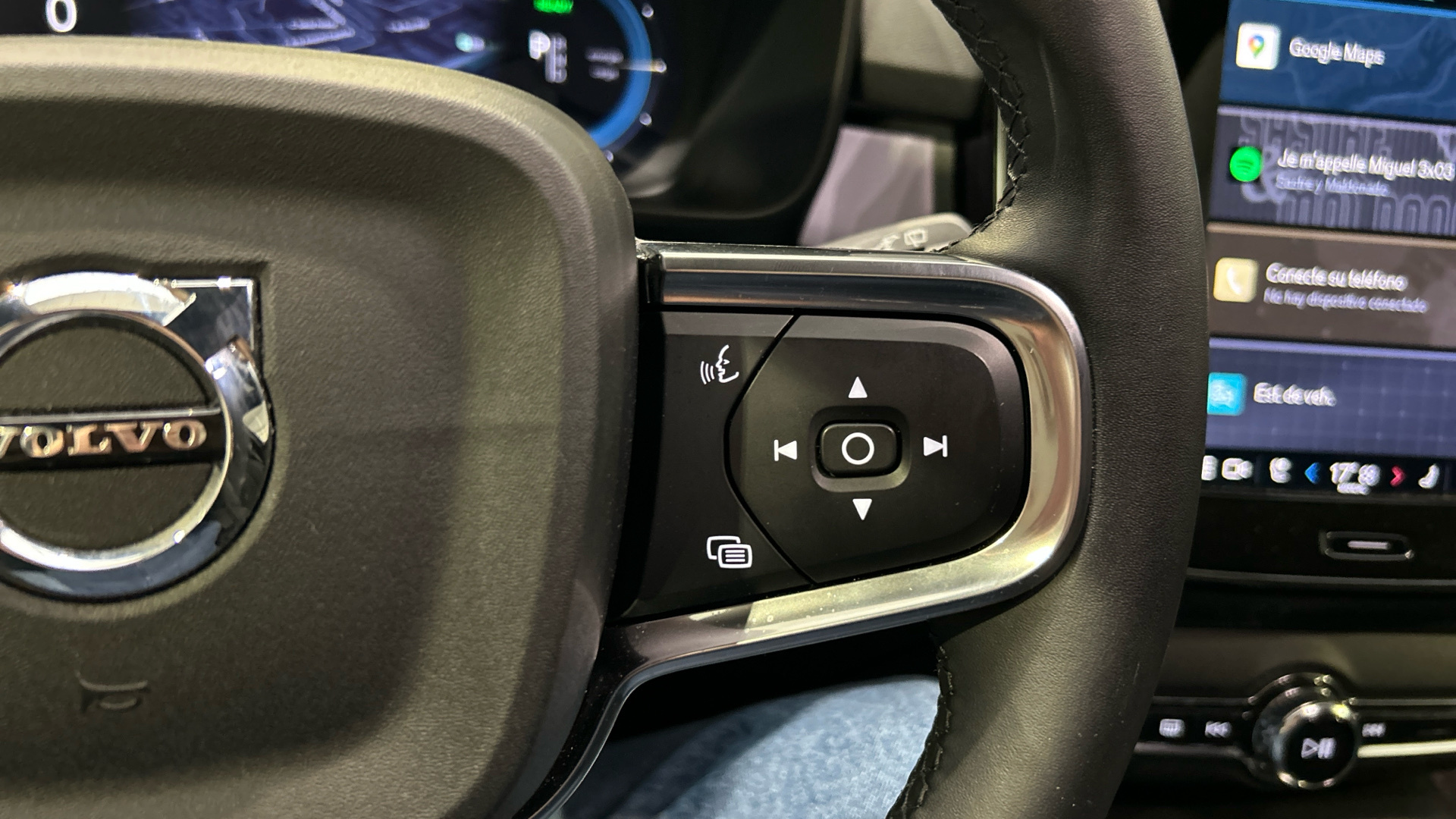 Volvo EX40 segunda mano 82867873 - 21