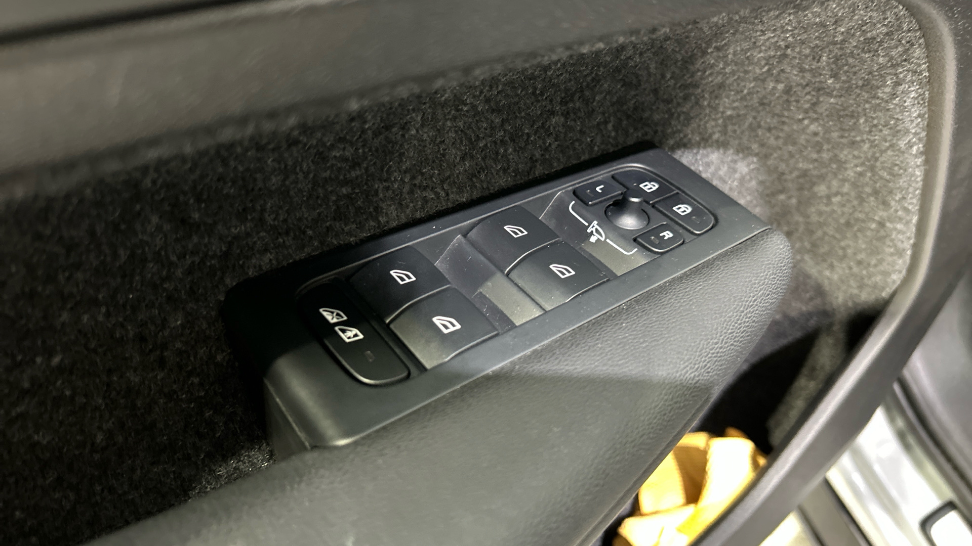 Volvo EX40 segunda mano 82867873 - 23