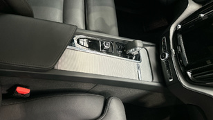 Volvo XC60 B4 G Ultimate Dark Auto 145 kW (197 CV) - 24 Volvo XC60 B4 G Ocasión 145 KW (197CV) - 24