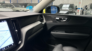 Volvo XC60 B4 G Ultimate Dark Auto 145 kW (197 CV) - 46 Volvo XC60 B4 G Ocasión 145 KW (197CV) - 46