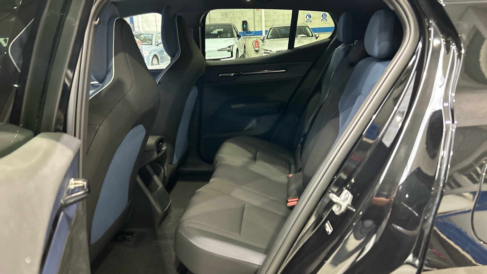 Volvo EX30 segunda mano 82898900 - 6 Volvo EX30 segunda mano 82898900 - 6