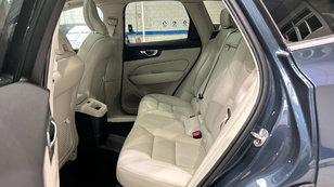Volvo XC60 T6 Recharge Ultra Bright AWD Auto 257 kW (350 CV) - 5 Volvo XC60 T6 Ocasión 257 KW (350CV) - 5