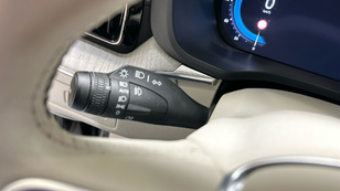 Volvo XC60 T6 Recharge Ultra Bright AWD Auto 257 kW (350 CV) - 16 Volvo XC60 T6 Ocasión 257 KW (350CV) - 16