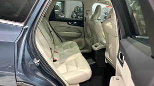Volvo XC60 T6 Recharge Ultra Bright AWD Auto 257 kW (350 CV) - 29 Volvo XC60 T6 Ocasión 257 KW (350CV) - 29