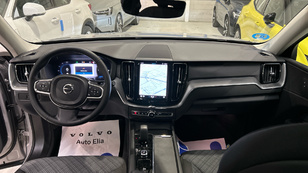 Volvo XC60 T6 Recharge Core AWD Auto 257 kW (350 CV) - 4 Volvo XC60 T6 Ocasión 257 KW (350CV) - 4