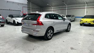 Volvo XC60 T6 Recharge Core AWD Auto 257 kW (350 CV) - 35 Volvo XC60 T6 Ocasión 257 KW (350CV) - 35